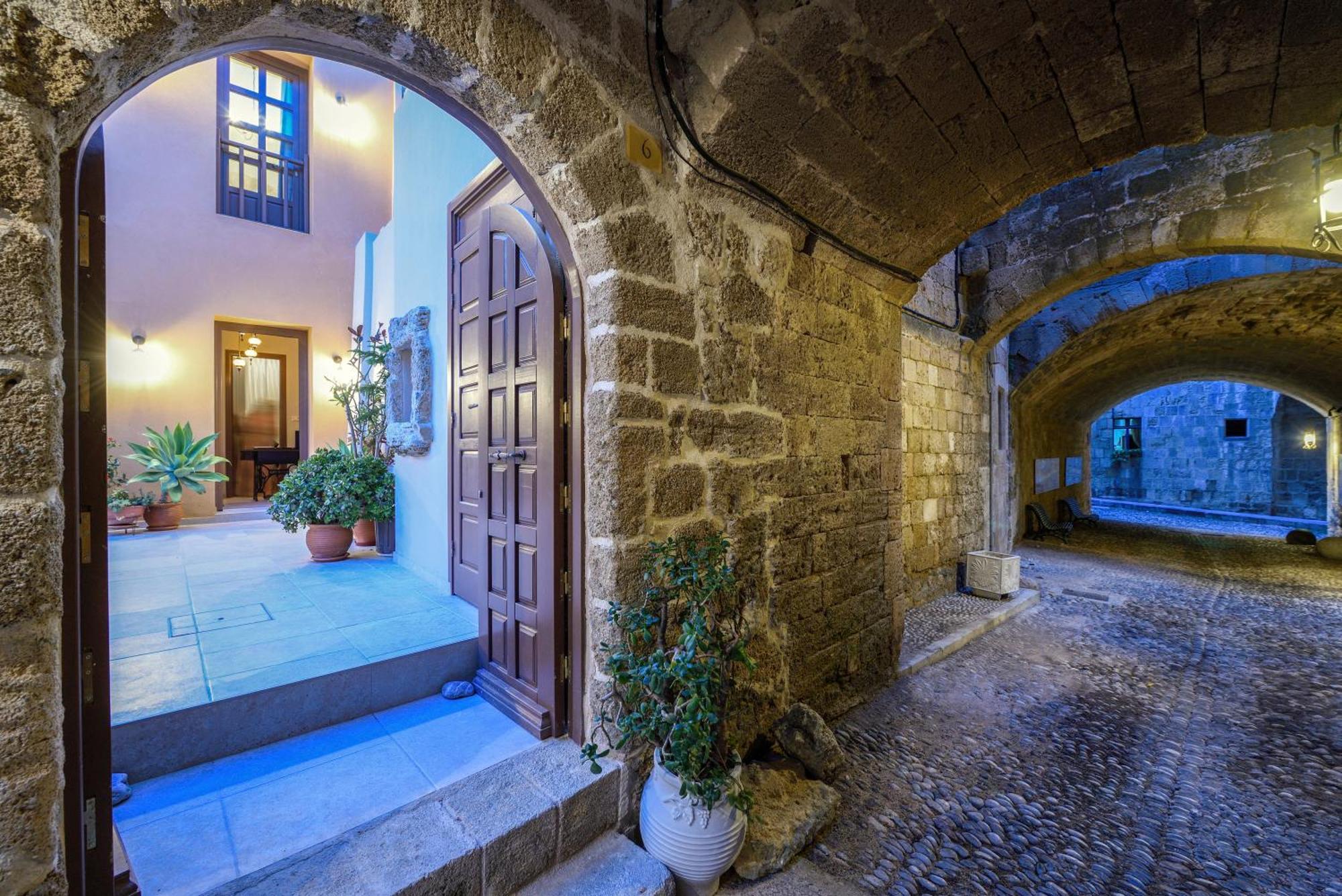 Spanish Knights Inn Родос Экстерьер фото
